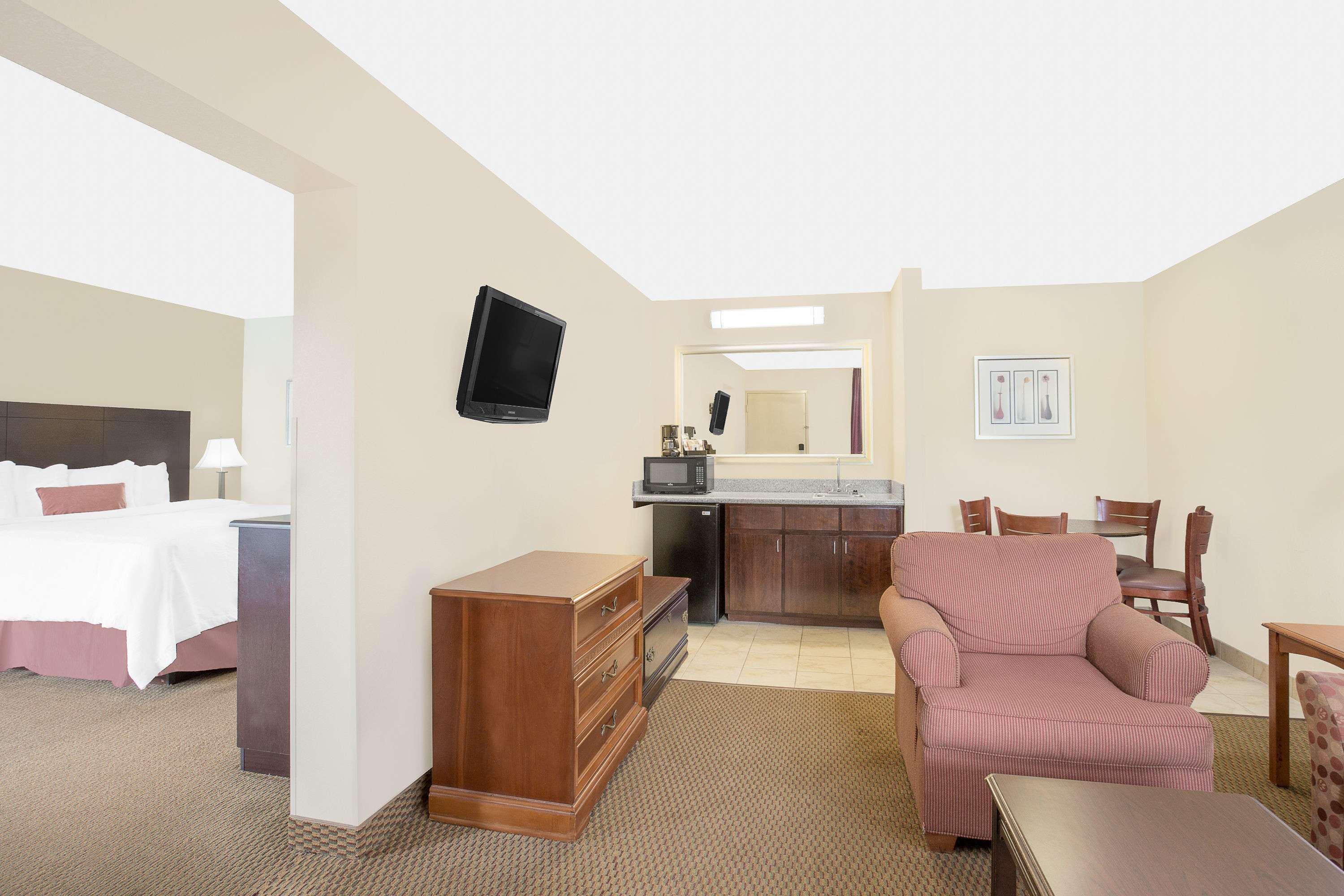 Hotel Baymont By Wyndham