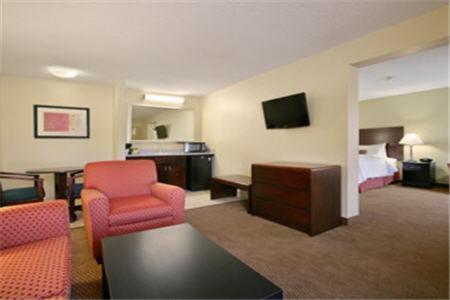 Hotel Baymont By Wyndham 2*